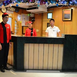 Hotel Sogo - Monumento, Lrt Station